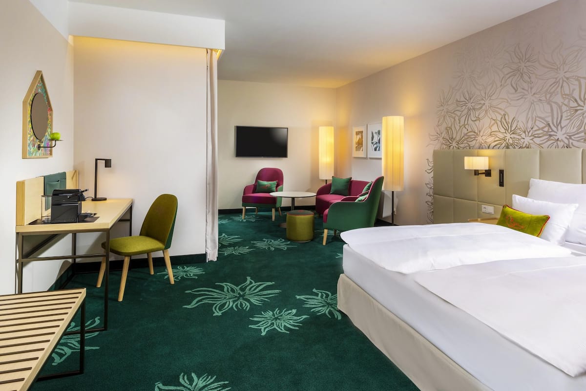 Junior Suite, 1 King Bed