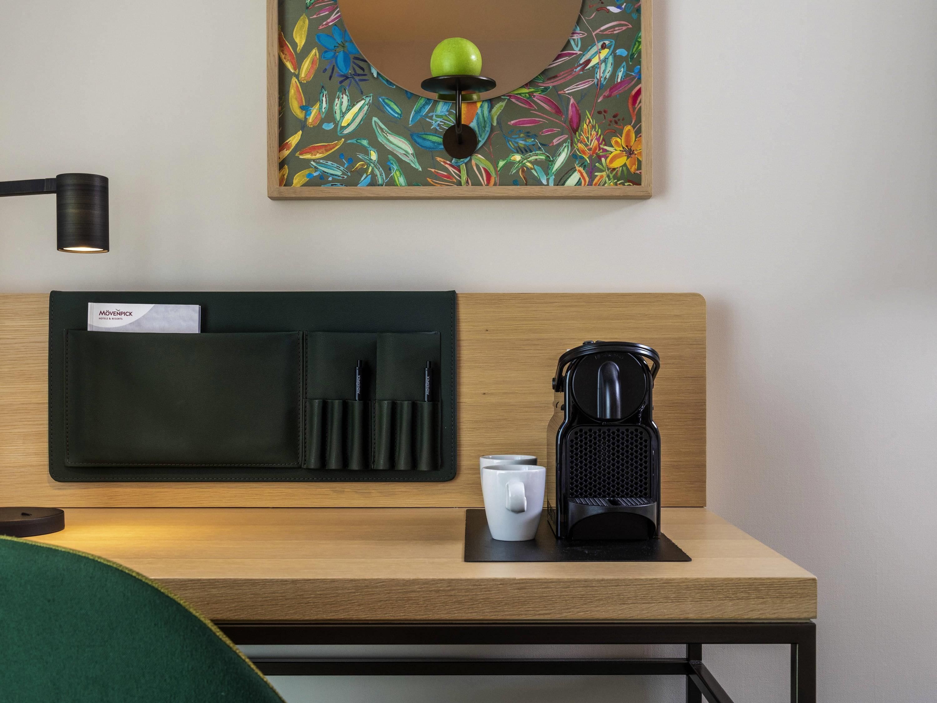 1 Schlafzimmer, Allergikerbettwaren, Zimmersafe, Schreibtisch