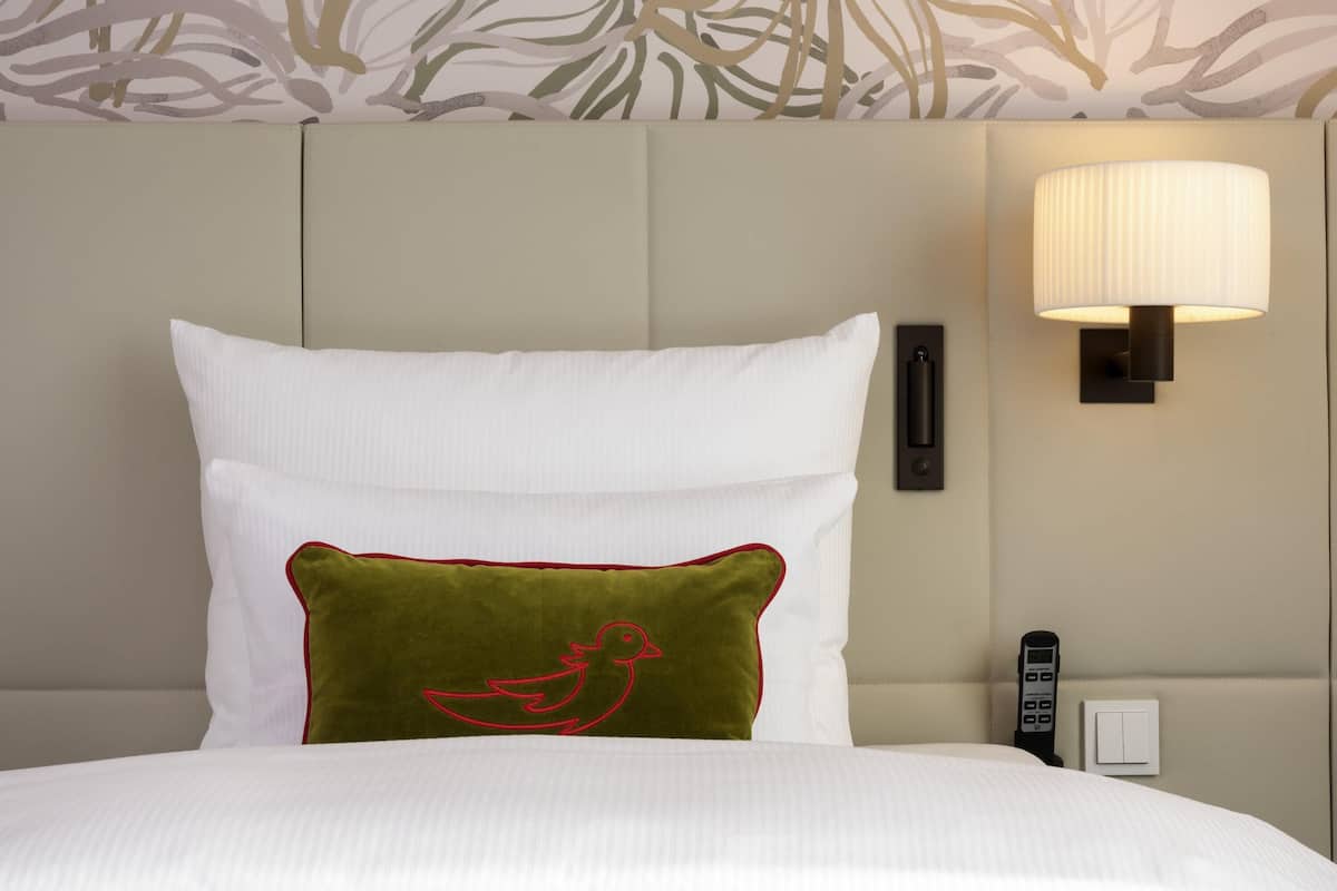 1 bedroom, hypo-allergenic bedding, in-room safe, desk