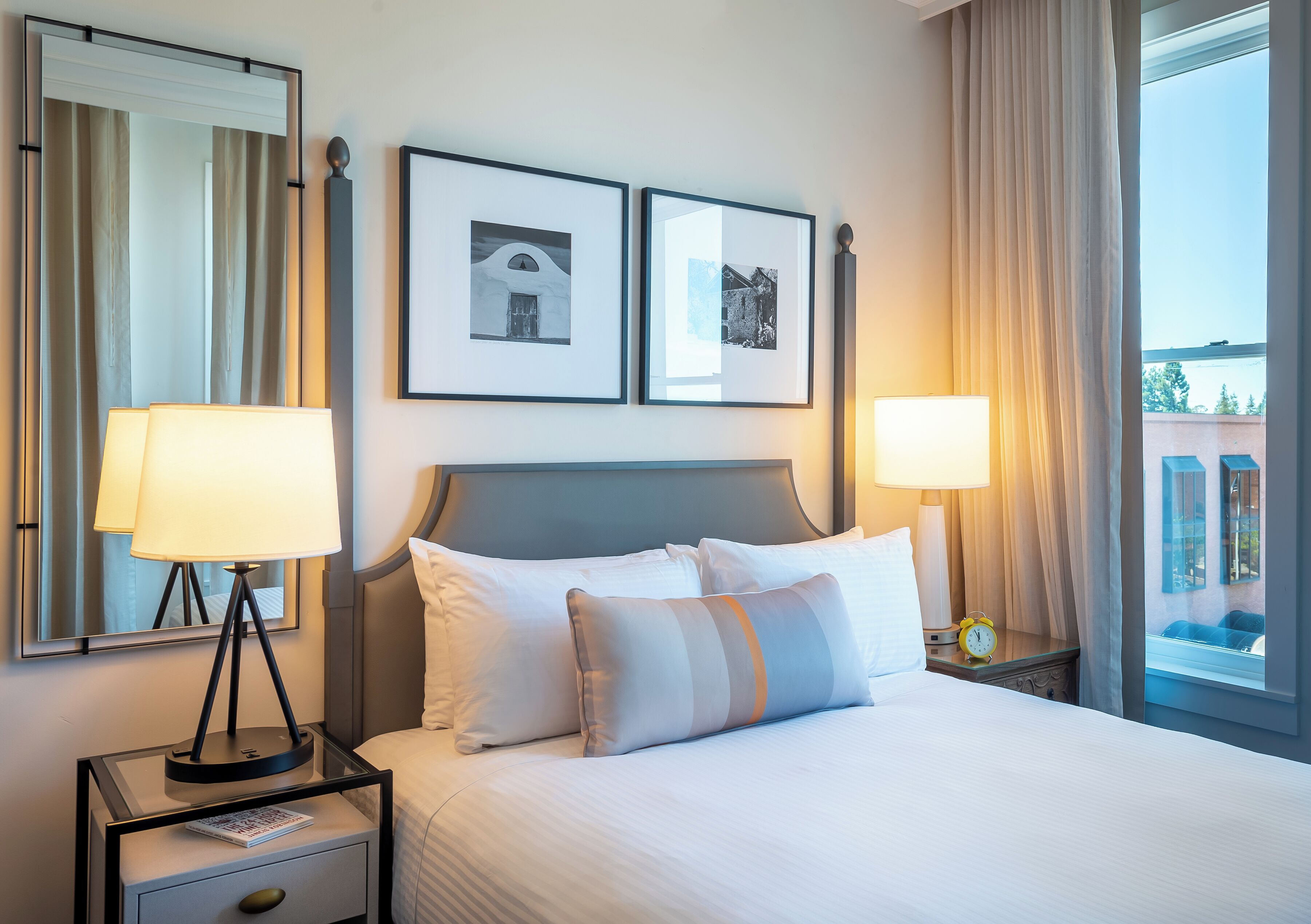 豪華客房, 1 張加大雙人床 | 高級寢具、房內夾萬、遮光窗簾/窗簾、熨斗/熨衫板