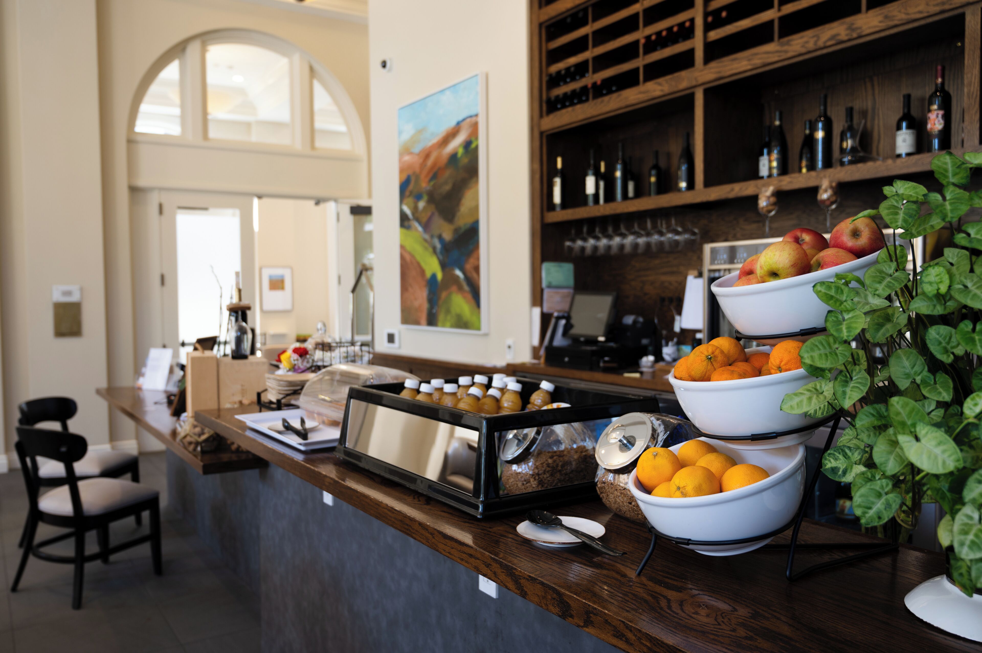 Tägliches inbegriffenes kontinentales Frühstück