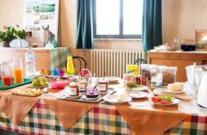 Morgenmadsbuffet hver dag mod et gebyr