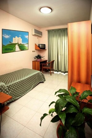 Room - Cristal (Bari)