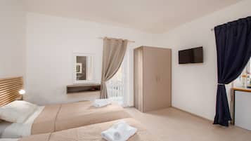 Double or Twin Room | Premium bedding, free minibar items, in-room safe, blackout drapes