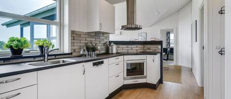 Kühlschrank, Herdplatte, Geschirrspüler