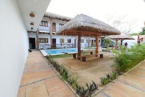 Outdoor pool - Hotel Hacienda Dos Ojos (Tulum)