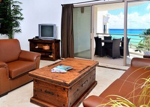 Appartamento, 2 camere da letto | Area soggiorno | TV LCD