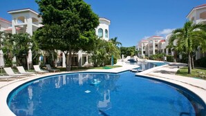 Outdoor pool - Paseo del Sol 102 Coral (Playa del Carmen)