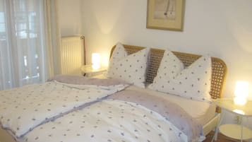 2 bedrooms, Internet, bed sheets