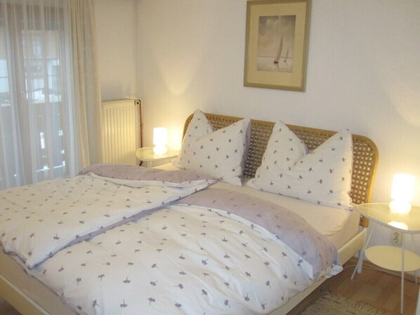 2 bedrooms, Internet, bed sheets