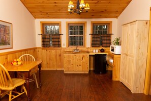 Standaard kamer, 1 kingsize bed met slaapbank, niet-roken (Haystack) | Privékeuken