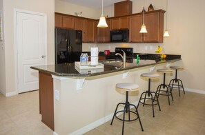 House, Multiple Beds (Villa Compass- Compass Bay) | Private kitchen