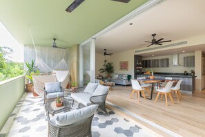 Departamento Deluxe, 3 habitaciones, para no fumadores | Balcón