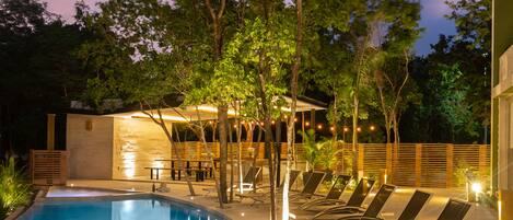 Outdoor pool, sun loungers