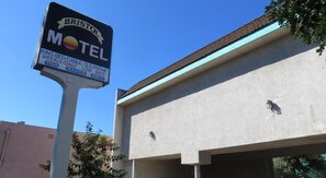 Fachada de la propiedad