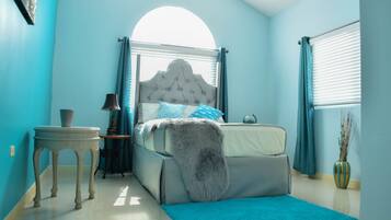 Family House, 2 Bedrooms, Non Smoking, Mountain View | 2 bedrooms, premium bedding, pillowtop beds, in-room safe