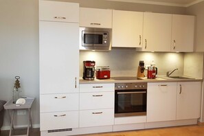 Køleskab, mikrobølgeovn, ovn, opvaskemaskine