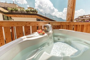 Familysuite Carezza | Allergikerbettwaren, kostenlose Minibar, Zimmersafe, Schreibtisch