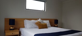 Tidewater Motel and Tourist Park - Hostel