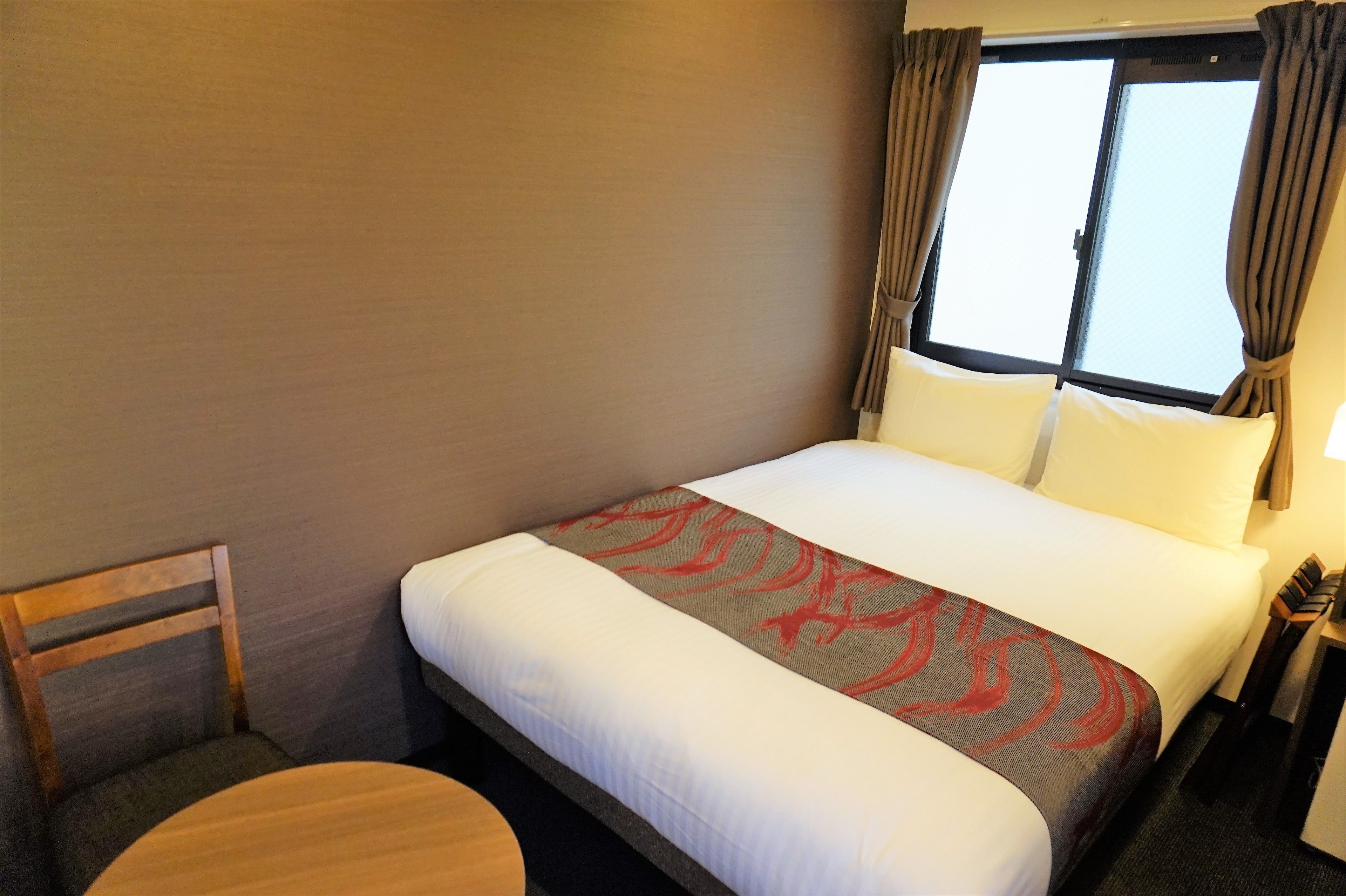 double or twin room | premium bedding, down duvets, pillow-top beds, desk
