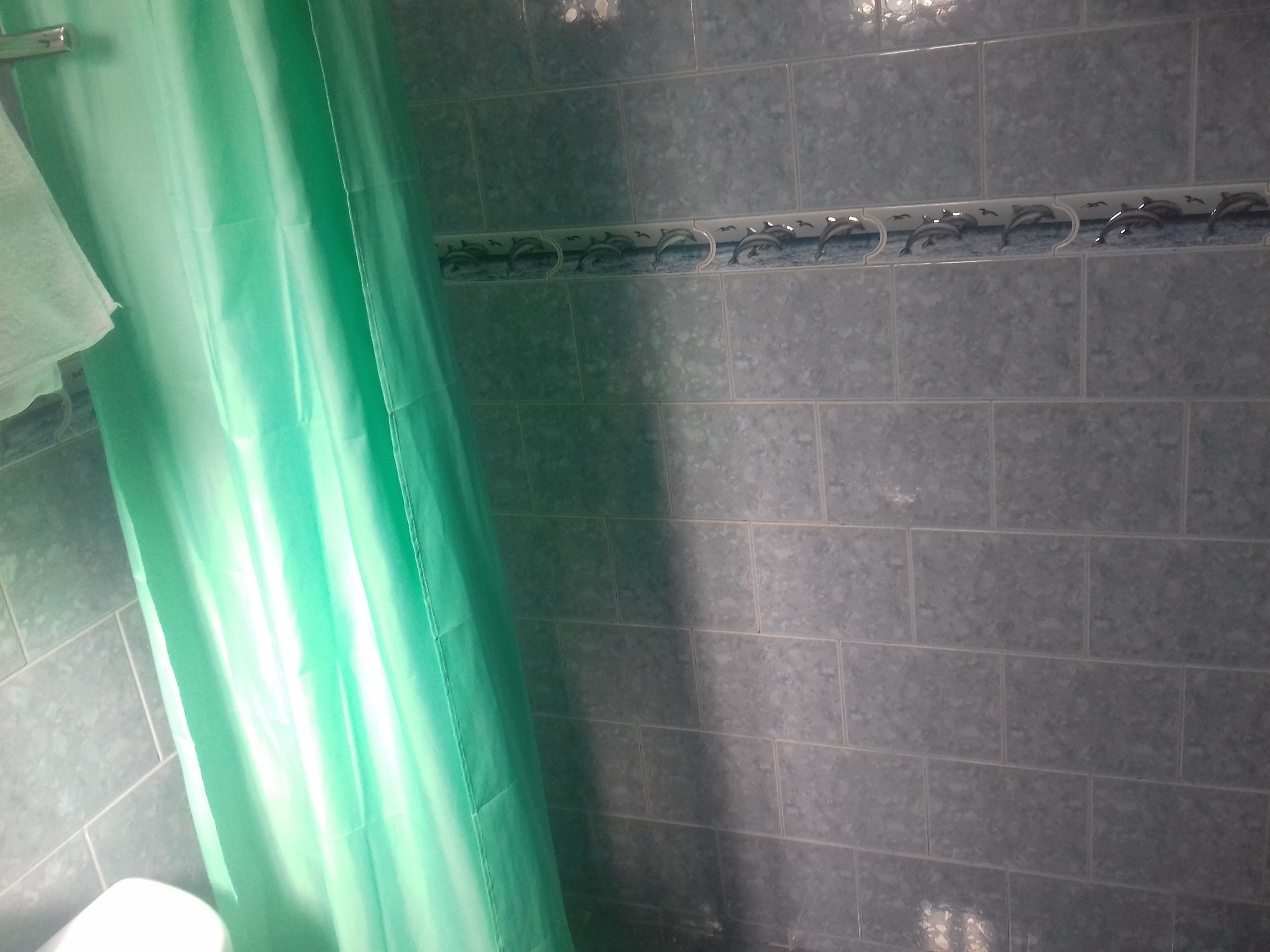 Minibar, free WiFi, bed sheets