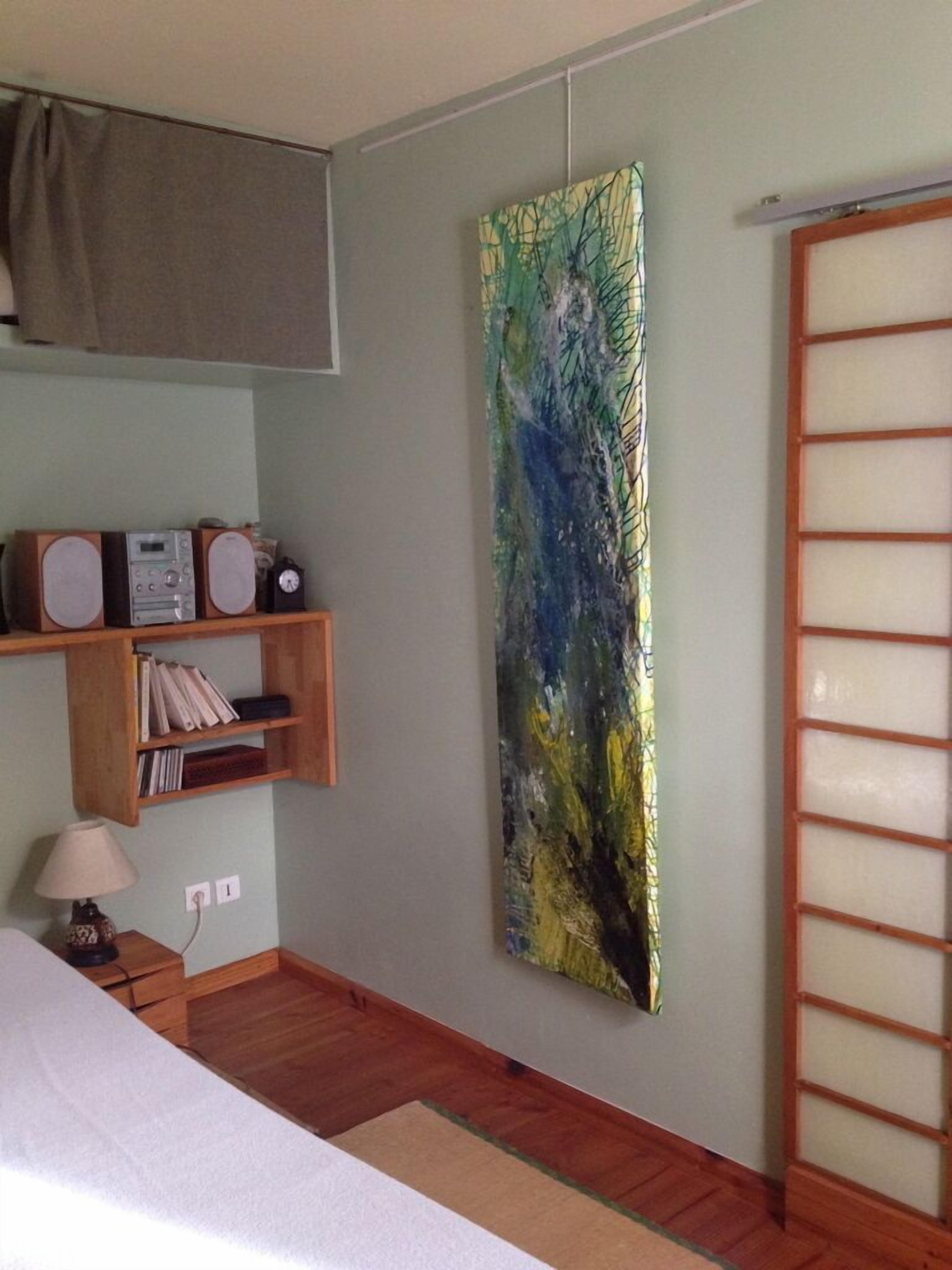 6 bedrooms, desk, iron/ironing board, free WiFi