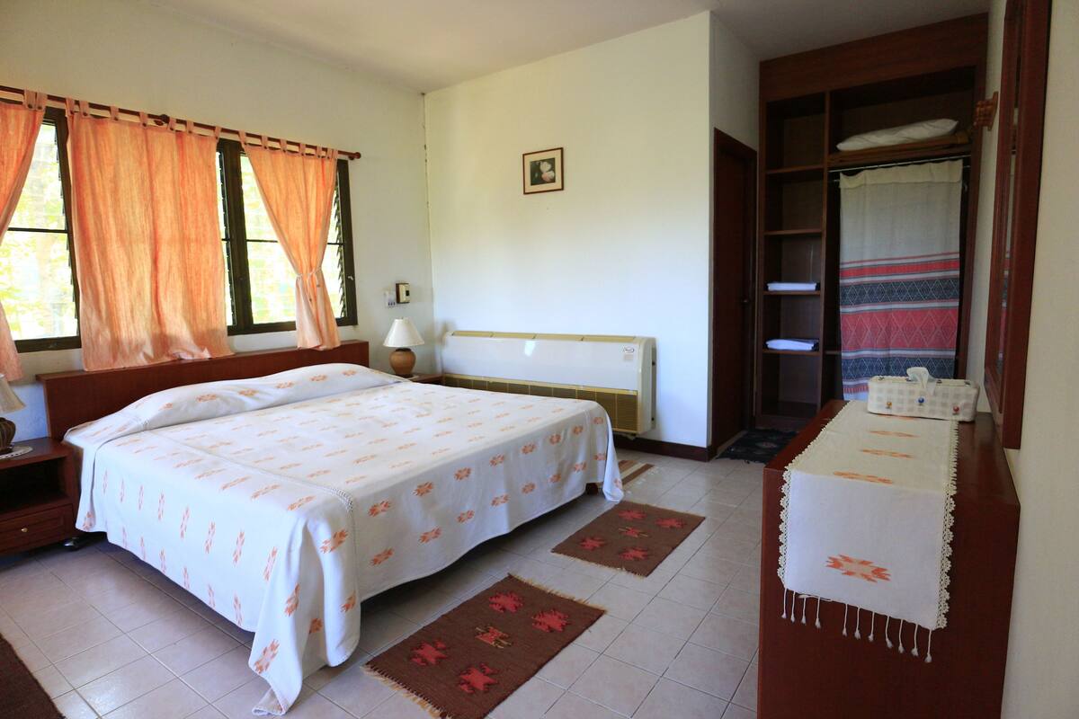 Family Room, Multiple Beds, Non Smoking | Free WiFi