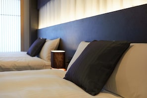 Deluxe Twin Room (Theater Black) | Iron/ironing board, free WiFi, bed sheets - Hotel Mondonce Kyoto Gojo (Kyoto)