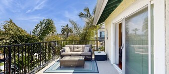 Casa con vista al mar con chimenea y balcón, a pie de North Beach