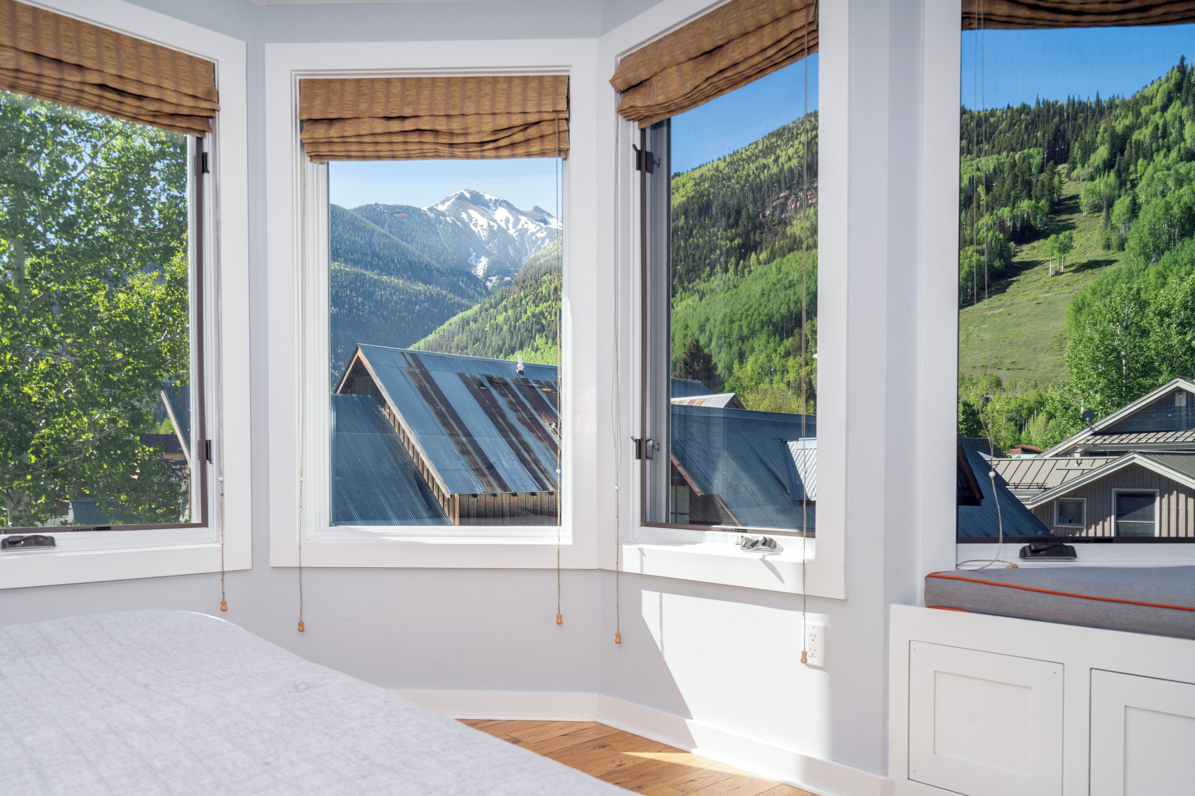 4 間睡房、熨斗/熨衫板、免費 Wi-Fi、床單