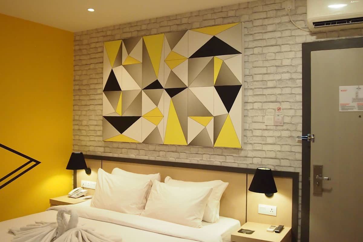 Sunny Day Room | Desk, soundproofing, free WiFi, bed sheets