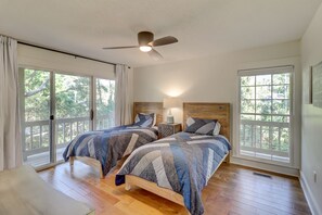 5 chambres, fer et planche à repasser, Wi-Fi gratuit, draps fournis