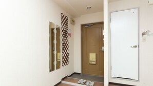 Apartment house (B1) | WiFi (free) - Union Shin Osaka (Osaka)