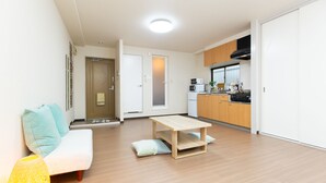 Apartment house (B1) | Living area - Union Shin Osaka (Osaka)