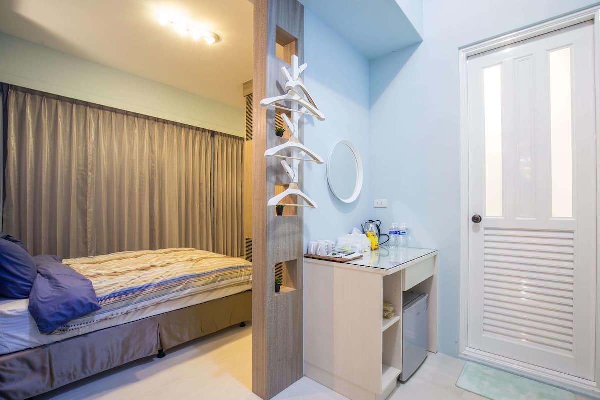 Quadruple Room, Non Smoking (303) | Premium bedding, individually decorated, individually furnished