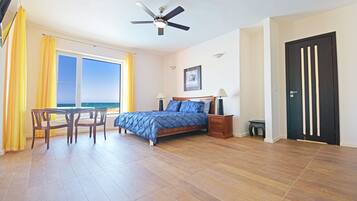 6 bedrooms, in-room safe, desk, iron/ironing board