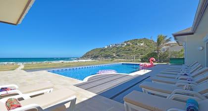 Direct Beachfront 6 BDR/en-suite /maid included. Excellent service. Rare gem (O)