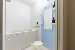 Casa (Private Vacation Home) | Baño | Tina y regadera independientes y tina profunda