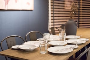 Private Vacation Home | In-room dining