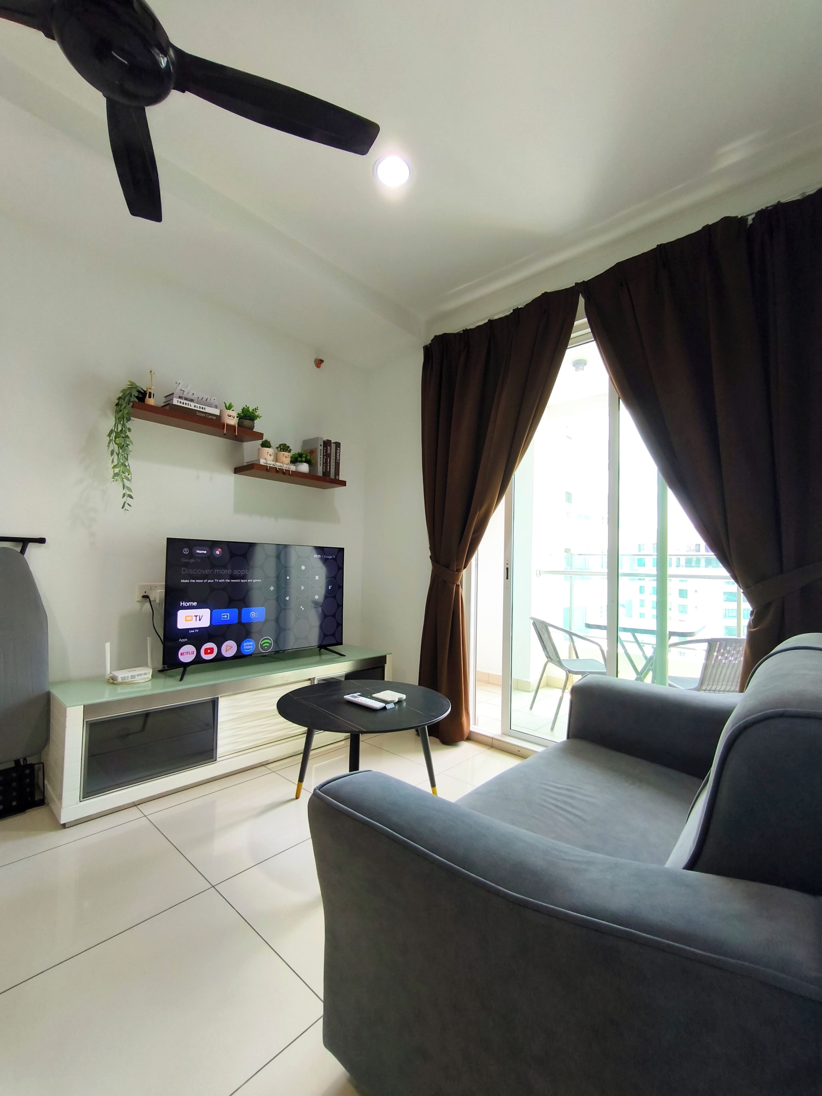 Comfort Apartment, 2 Bedrooms, City View | Living area | 32-inch flat-screen TV with cable channels, TV