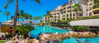 Fabulous 5 star resort and enjoy paradise! 