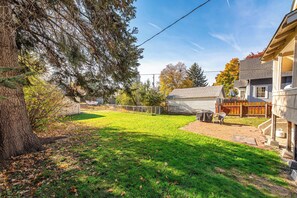 Property grounds - Discover Spokane from our Charming Spokane Home! (Spokane)