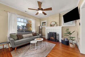 TV, fireplace, offices