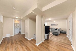 TV, fireplace, offices