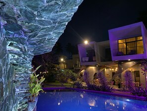 Outdoor pool, sun loungers