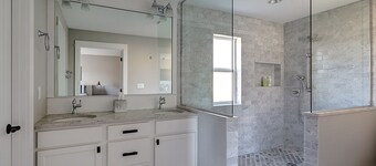 Renovated Portland Single Story Home- Wine Country, Amaterra, Nike, Zoo, Intel