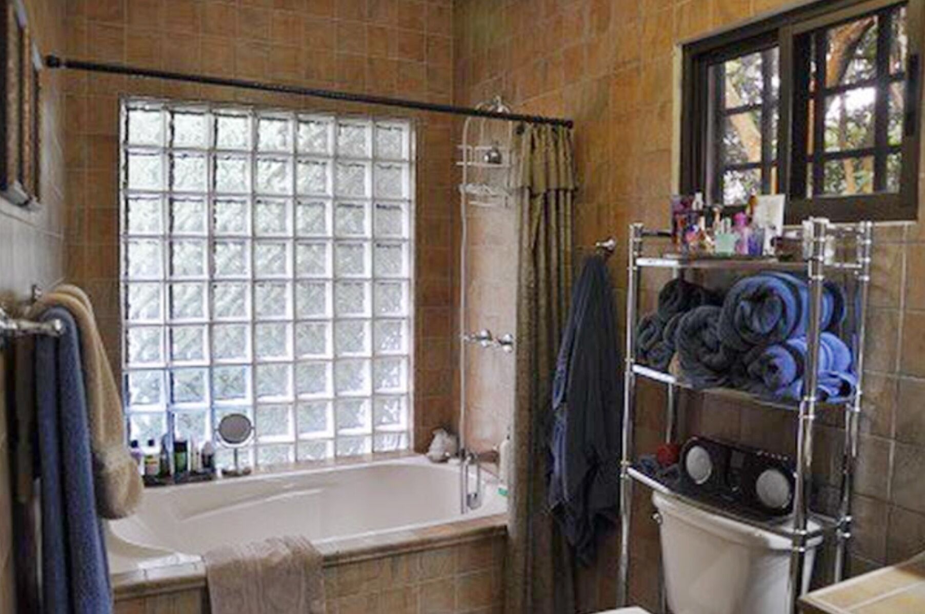 Hair dryer, towels