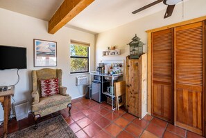 Interior - Stunning Desert Sunsets & Mountain Views - 19 Min, to Plaza (Santa Fe)
