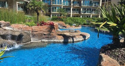 ¡El hermoso Waipouli Beach Front Resort de 5 estrellas en la costa dorada de Kauai!