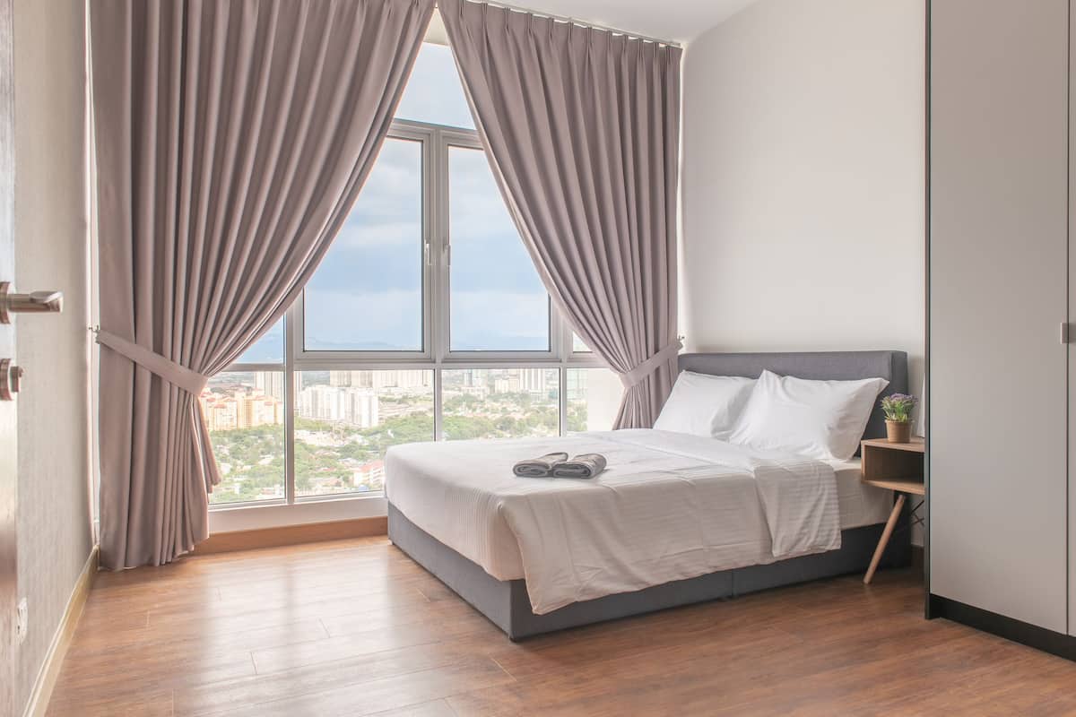 Comfort Apartment, 3 Bedrooms, City View | 3 bedrooms, iron/ironing board, free WiFi